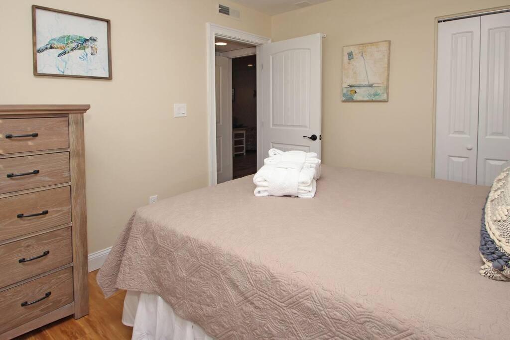 Cute 2 Bedroom, 2 Bath Condo At Folly Field Beach Pulau Hilton Head Luaran gambar