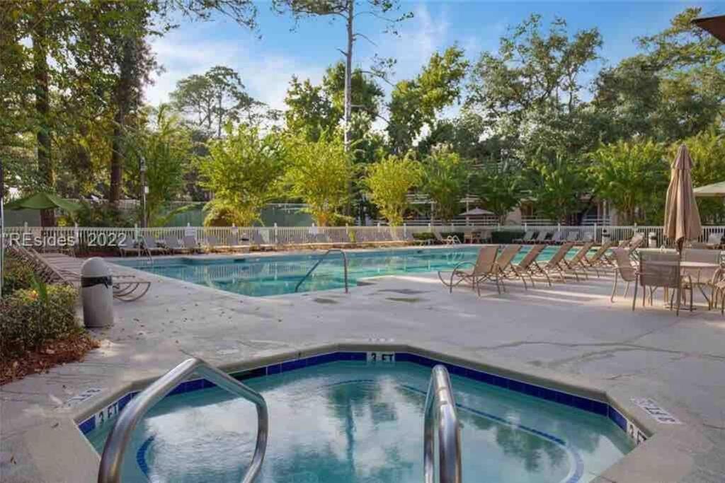 Cute 2 Bedroom, 2 Bath Condo At Folly Field Beach Pulau Hilton Head Luaran gambar